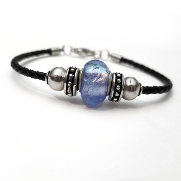 Glass & Silver Beaded Leather Bracelet - Picture 1 of 3